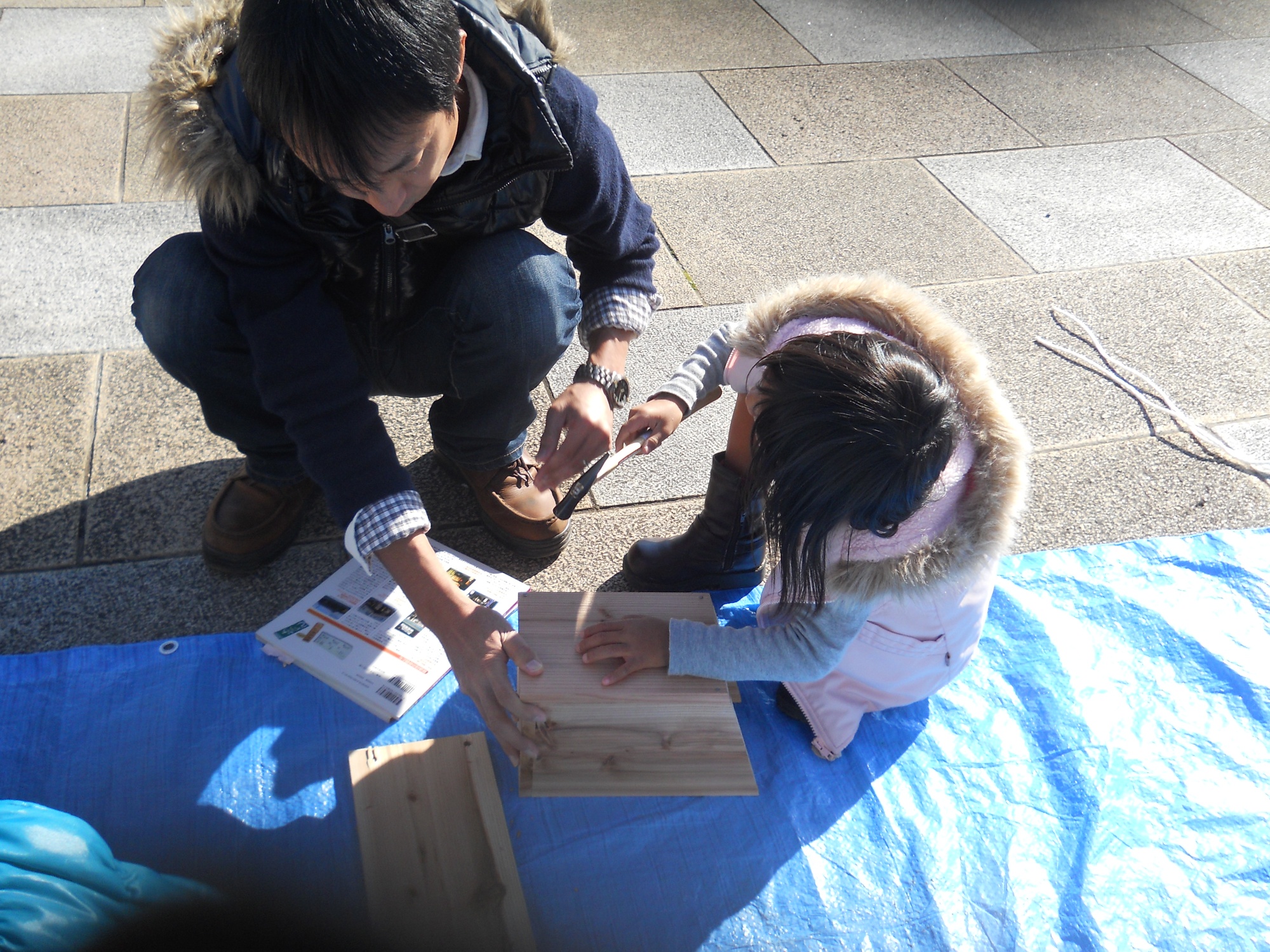 それゆけ！きこり探検隊～鳥の巣箱かけとウッドプランクグリル体験～